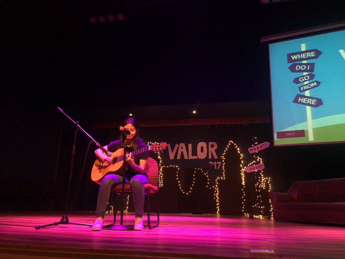 BCadhouse's tweet photo. Xamantha Asdisen taking on the mic with her rendition of Sila 🎶
#Valor2017 https://t.co/YG75mT6FKA