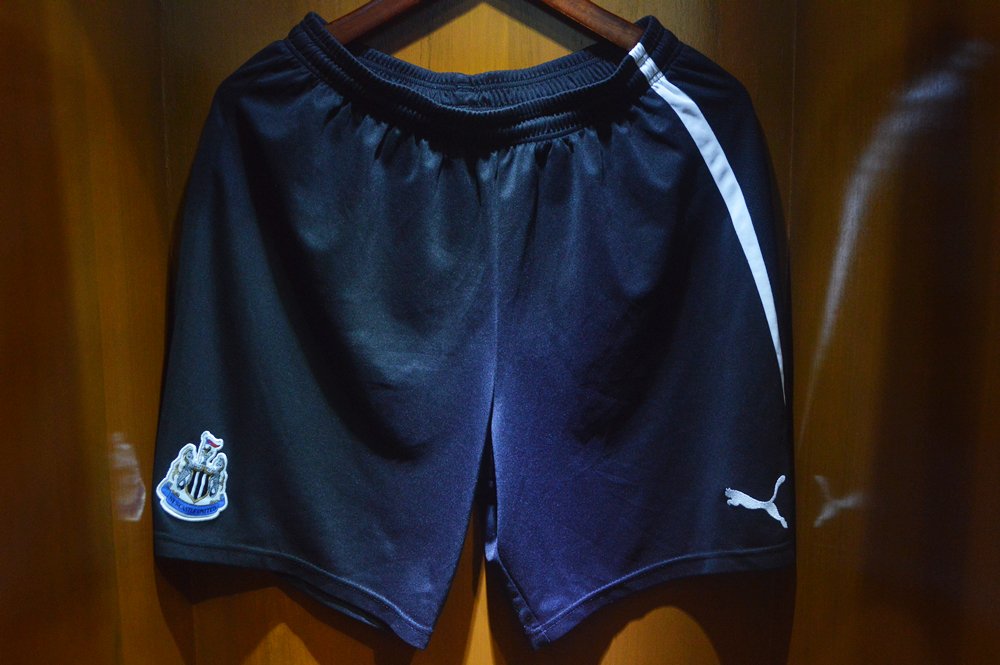 FWDfootballshop's tweet photo. #FFS11
Short Newcastle
Medium (45x34)
Used
1 bobble di belakang,
Label cry cell crack https://t.co/yf4JC9yii1