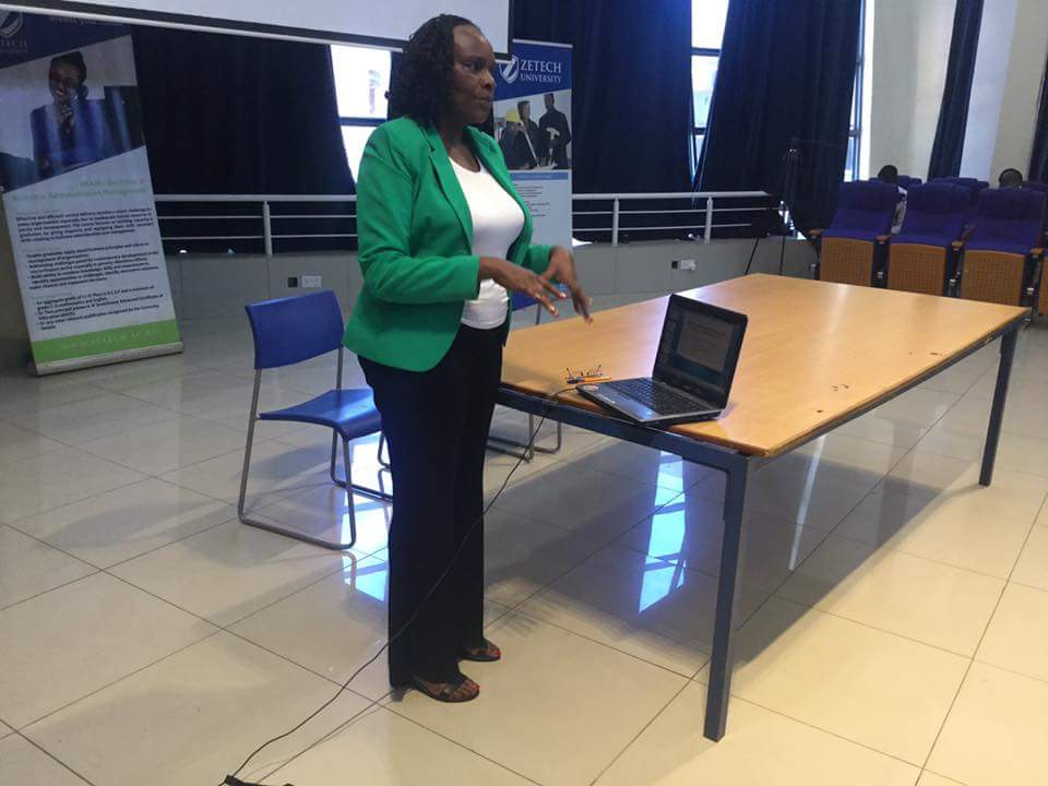 _0dero's tweet photo. It was an awesome experience @ZetechLibrary . #infoskillstraining with @allela_amadi representing @TU_Kenya https://t.co/dsqWkUl9Ve