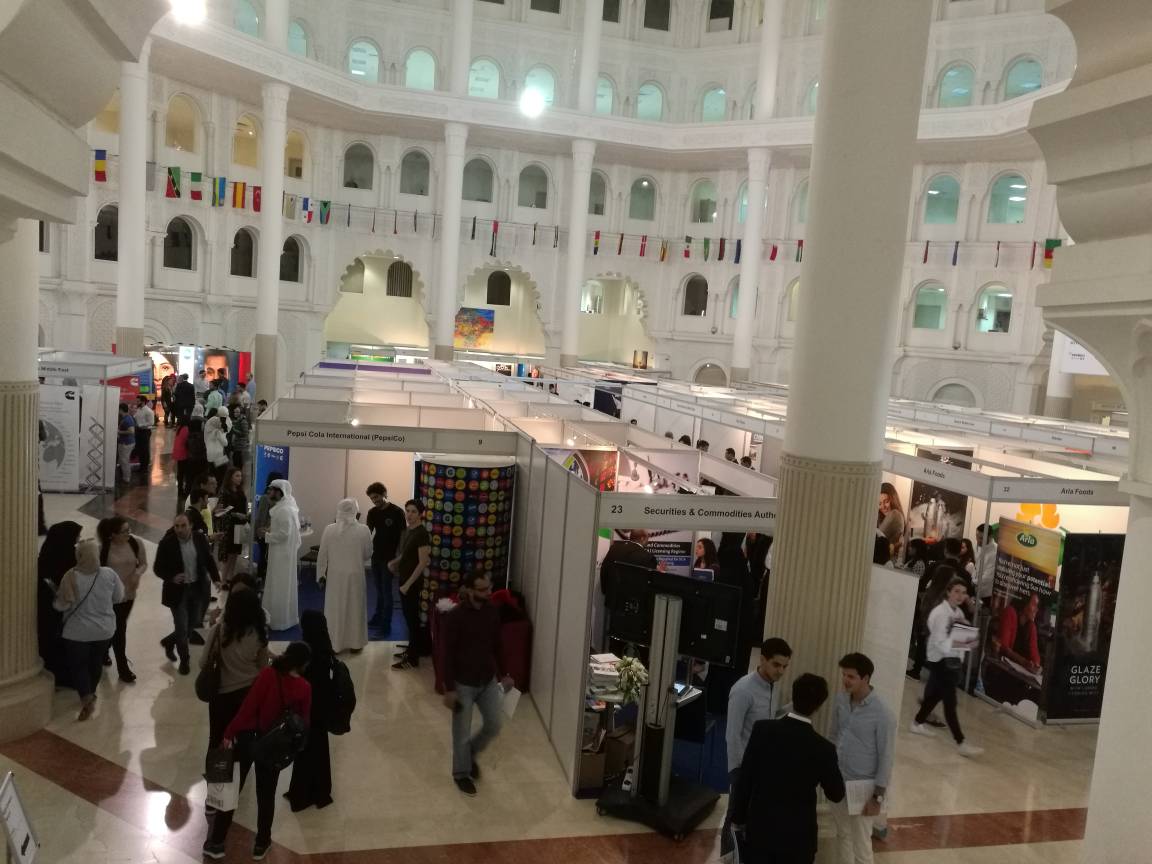 AlBayanBusiness's tweet photo. يعد معرض التوظيف في الجامعة الأميركية بالشارقة من المعارض المهمة ويوفر فرص العمل والتدريب للخريجين
@AUSharjah
#AUSCF
#البيان_القارئ_دائما https://t.co/f2xHEiXRrx
