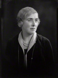 emcandre's tweet photo. This time last week was International Womens Day
Storify of fabulous women written back into history on Wikipedia💪⤵️
https://t.co/FdFqN12am6 https://t.co/5Q1Ld5aG2x