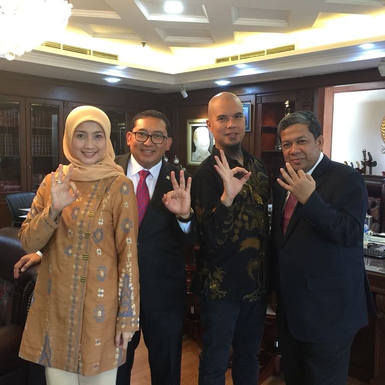AHMADDHANIPRAST's tweet photo. 👌🏼 | @Gerindra @fadlizon @Fahrihamzah #ADP https://t.co/cW7jBTZ7zg