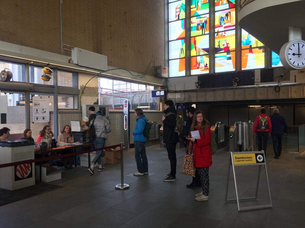 StationEhv tweet media