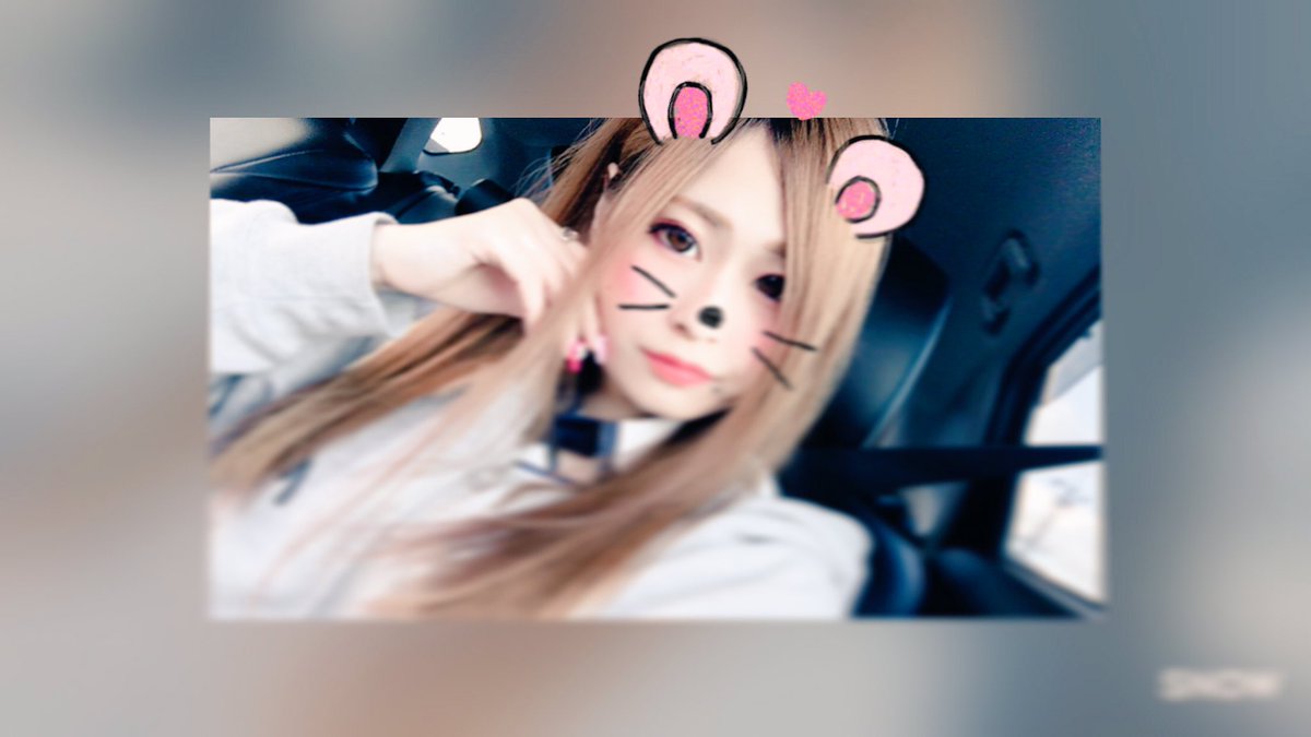 pcybbh1127_'s tweet image. 高校ぶりに前髪を
伸ばしてみようと思う🤔
短いのと長いの
どっちがいいかなー？

だいぶ変わるwww