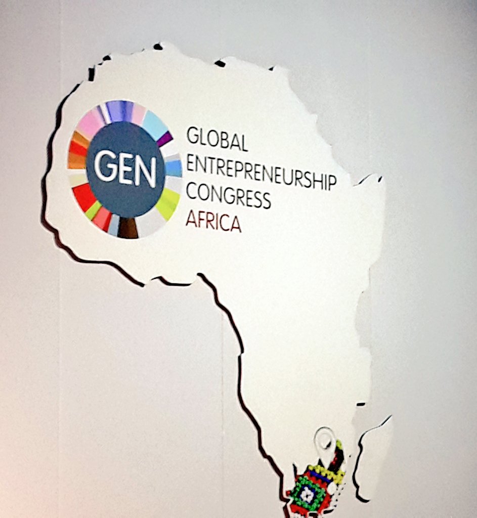 GEN22OnSloane's tweet photo. DATA is the new oil! #DigitalDisruption #GEC2017^eN2 https://t.co/nkTG0iKUSV
