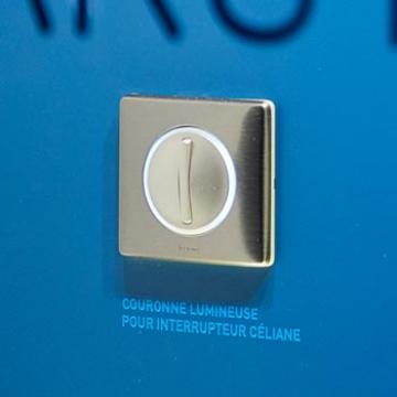 Legrand's tweet photo. Le Lab by Legrand présente l'interrupteur à couronne lumineuse #Legrand https://t.co/RExm4aqnGN #LeLabbyLegrand #LegrandLab #Paris https://t.co/rochrStIA5