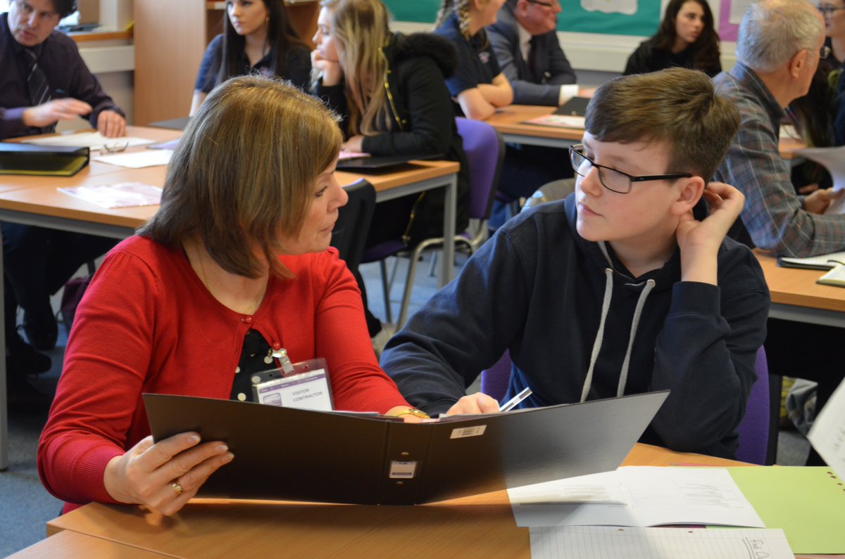 sdcollege's tweet photo. Great to see the @SDvnHighSchool students working hard towards their 'Focus 5 Award' #progression https://t.co/qC6U6Ixdcf