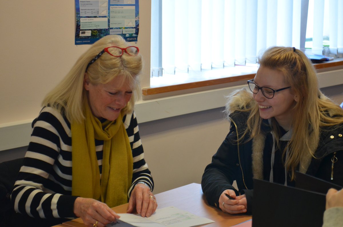 sdcollege's tweet photo. Great to see the @SDvnHighSchool students working hard towards their 'Focus 5 Award' #progression https://t.co/qC6U6Ixdcf