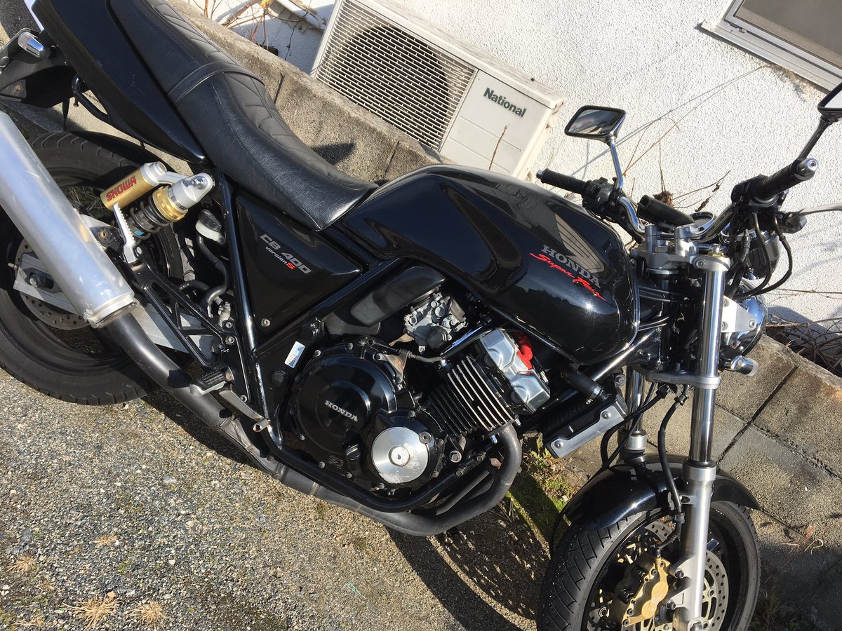 kachimosa's tweet photo. #CB売ります
4ヶ月前にバイク屋から40で買いました。不具合はDMで言います！
車検も30年9月ごろまでのこってます！

値段は一番高い人でお願いします！

#CBR400F売ります
#CBX400F売ります
#単車売ります https://t.co/jX9OJf6VD8