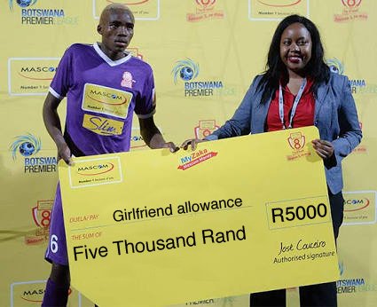 Adverttown's tweet photo. When you have to hand over that R5000 girlfriend allowance https://t.co/hzlmrTx2Xx