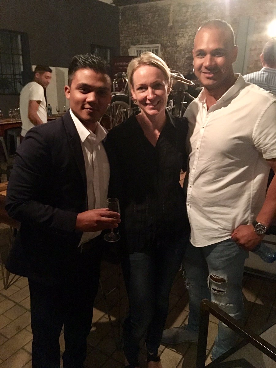 ElizabethSenger's tweet photo. #TB to Monday's #AmericanWhiskey experience at epic venue #AnvlKraft with @CamDawsonJD @JackDanielsSA @CARmagSA #authenticity #craft https://t.co/69hk7bYLg5
