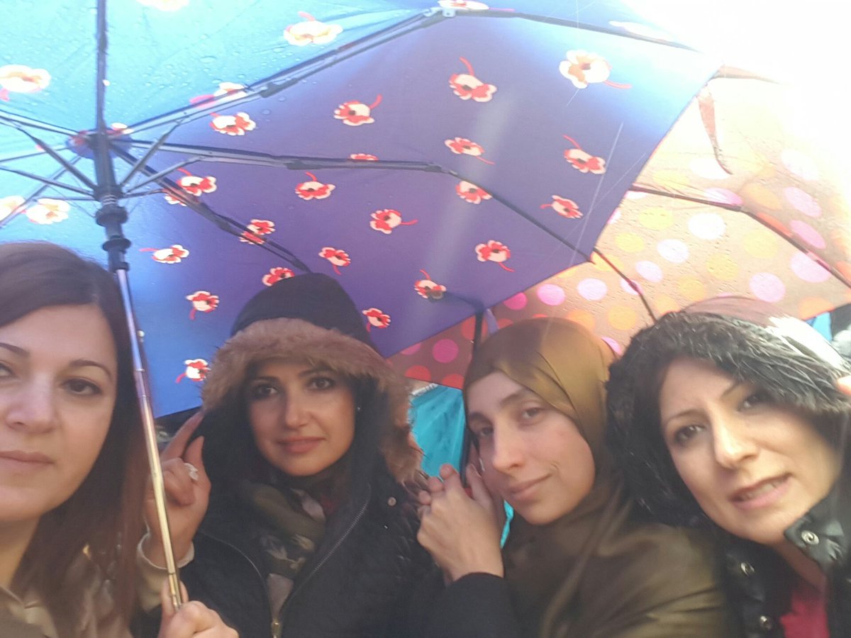 RolaKarhani's tweet photo. ولو تحت الشتي...
#بدي_حقي https://t.co/pkUdQlsGx7
