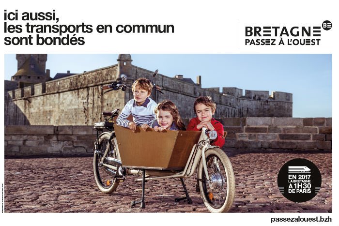 Marie_Fx's tweet photo. Campagne sympa #NotchupDDB pour la @regionbretagne et la nouvelle LGV #passezalouest 👏 https://t.co/ramXki43W9