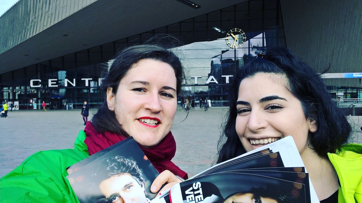 GroenLinks_LV's tweet photo. Op uitwisseling naar @groenlinksrdam waar de campagne 24/7 doorgaat! #stemvoorvervandering #jesseforpresident @groenlinks https://t.co/rrWeiz0StG