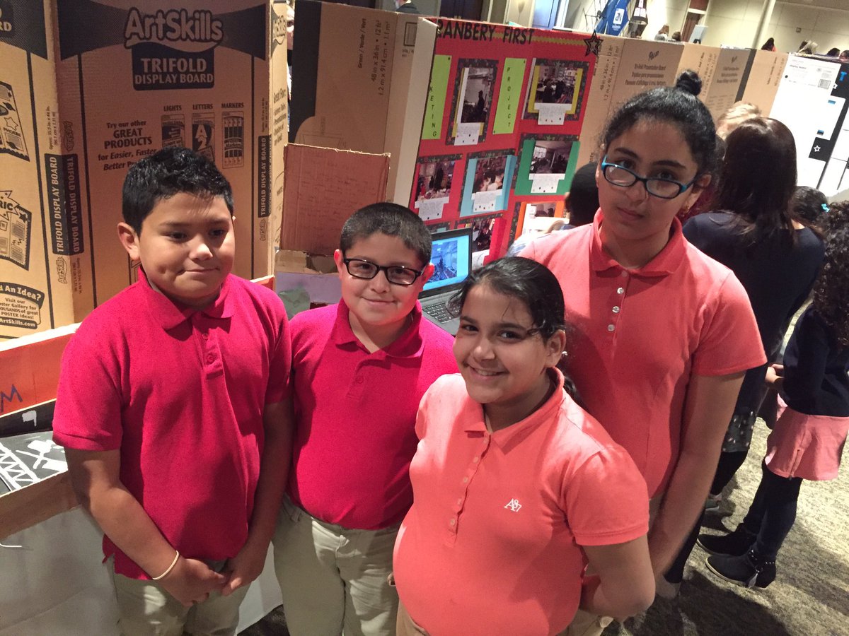PBLended's tweet photo. Glenview STEAM Club at #mnpsexpo #cainesarcade https://t.co/cRlrcbr47M