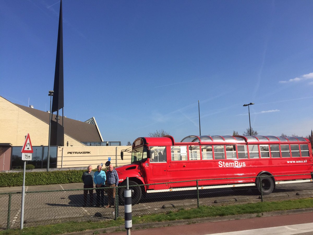 Gem_Kapelle's tweet photo. De StemBus is om 16.00 uur open bij NS-station Kapelle-Biezelinge. tot 19.00u. dan vertrekt bus naar Eversdijk, laatste stop 19.30-20.30u. https://t.co/wZB05ekFpR