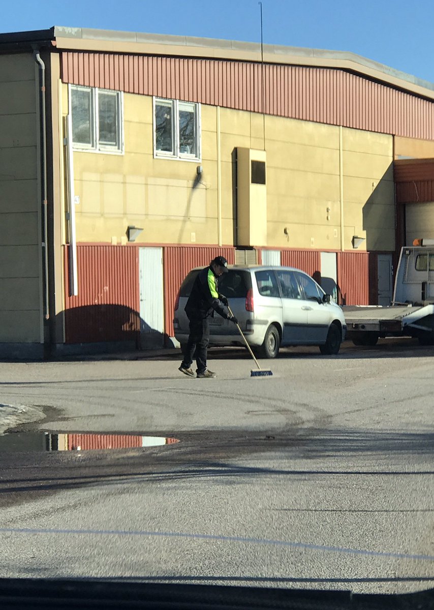 IvarLundgren's tweet photo. Vansbros säkraste vårtecken ☀️ https://t.co/IiWrLWIcJd