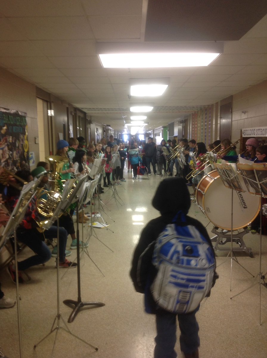 BandisGrand's tweet photo. #FoyerFest this morning was a hit! @WVBulldogs https://t.co/BSeeAxtlSC