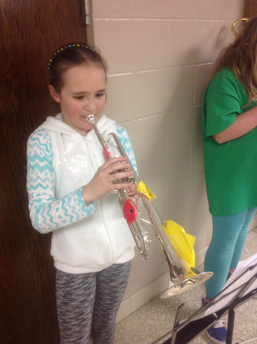BandisGrand's tweet photo. Check out the awesome instrument decorations at this Spring's #FoyerFest! @WVBulldogs #ThinkSpring #greenmachines #Band #5thGrade https://t.co/1BNwFfMUex