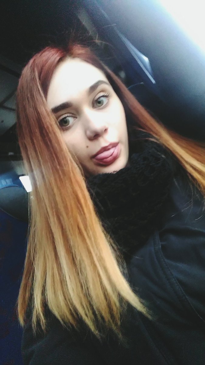 vyazlova's tweet photo. Фотки из маршрутки уже как традиция. Еду в Днепр 
#домой #Днепр #ура #ненавижупавлегас https://t.co/ZuxXDK5v6a