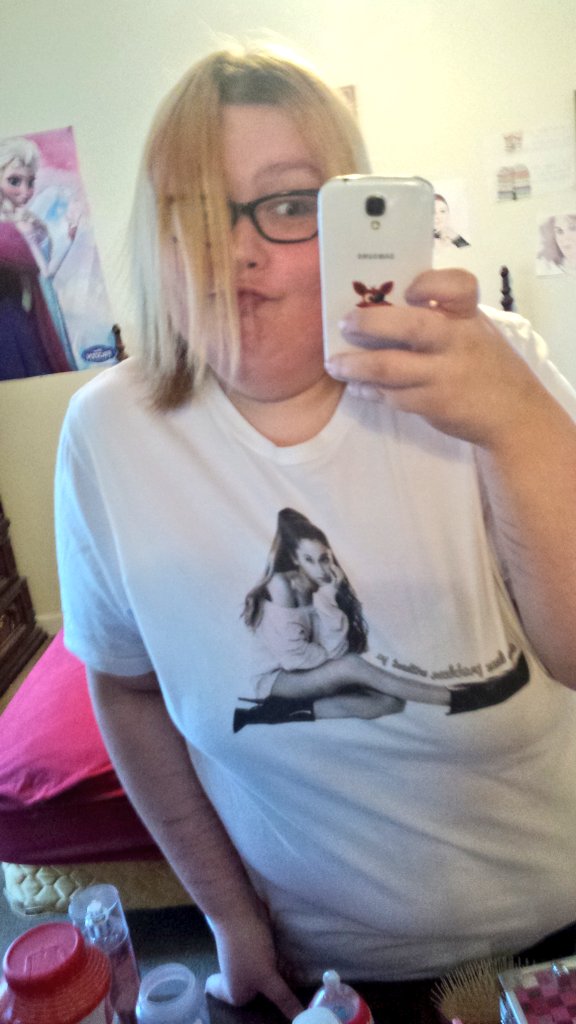 GodDollsYR94's tweet photo. @jbmileyarisgx look who on my shirt wifey π remember this shirt πππππππππππππππ #onelessproblemwithoutya https://t.co/2sCB5zxemE