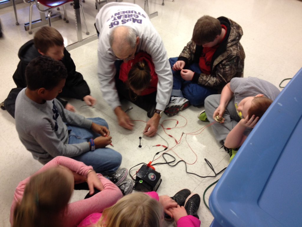 ssmithstc's tweet photo. Having fun with science &amp; Mr. Geisert @edgar_murray making open &amp; closed circuits using train cars &amp; train set accessories! #stcr13 https://t.co/ci1VRlGuGx