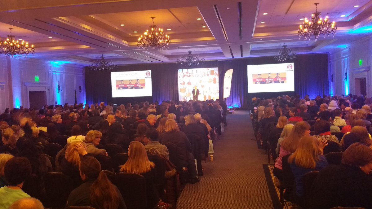 HRVirginia1's tweet photo. The audience puts "yes, and" into action. @avishp #VASHRM17 #dinghappens https://t.co/ZT8Y9taWNZ