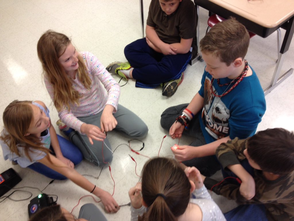 ssmithstc's tweet photo. Having fun with science &amp; Mr. Geisert @edgar_murray making open &amp; closed circuits using train cars &amp; train set accessories! #stcr13 https://t.co/ci1VRlGuGx