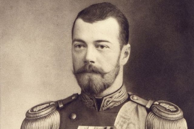 Rumors of <a href="/NicholasII_1917/">Nicholas Romanov</a> abdication spreading in #Petrograd, multiple sources confirm #abdication negotiations taking place #1917LIVE