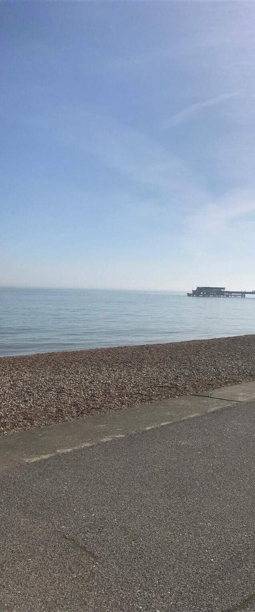 Another day of utter bliss down at the coast! Highs of 25 degrees! Make sure you book today to secure your dream holiday this Easter! 🐣 ☀️