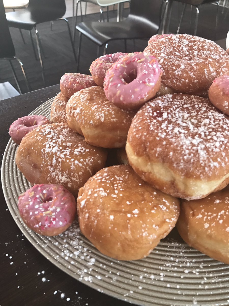 voteieaun's tweet photo. Stressed= Desserts backwards. Enjoy a doughnut from #voteieaun today. Less than 6 hours until voting closes. Don't waste your vote. 🍩🍩🍩 https://t.co/Dgl7JEYRZf