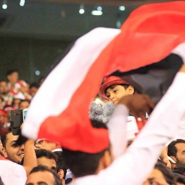 ོ🦅🇾🇪
نحن شعب لا يحب "الغرور"
لكن الزمن سمح لنا بالتباهي 
لأننا و بكل بساطة #يمانيون 😌🤚🏻
#قروب_بنات_اليمن