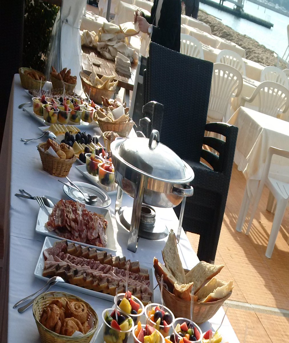 TVHelenM's tweet photo. Thank you to @carterjonas for co-hosting such
a great #MIPIM breakfast with us this morning. https://t.co/utiUvglj84