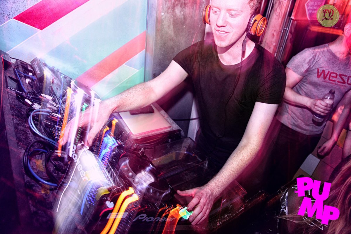 jamesbarrcomedy's tweet photo. I love this guy from my DJ gig at @makeitPUMP @dsuperstore last month... 😂 #numberonedj https://t.co/eUnmn6xWNJ
