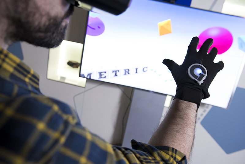 Interactiv_a's tweet photo. Quién es quién de la Realidad Virtual en España @theappdate_es y @fundacionTef #TheVRDate https://t.co/RHxmoXUApM https://t.co/Qi7qFV1yq8