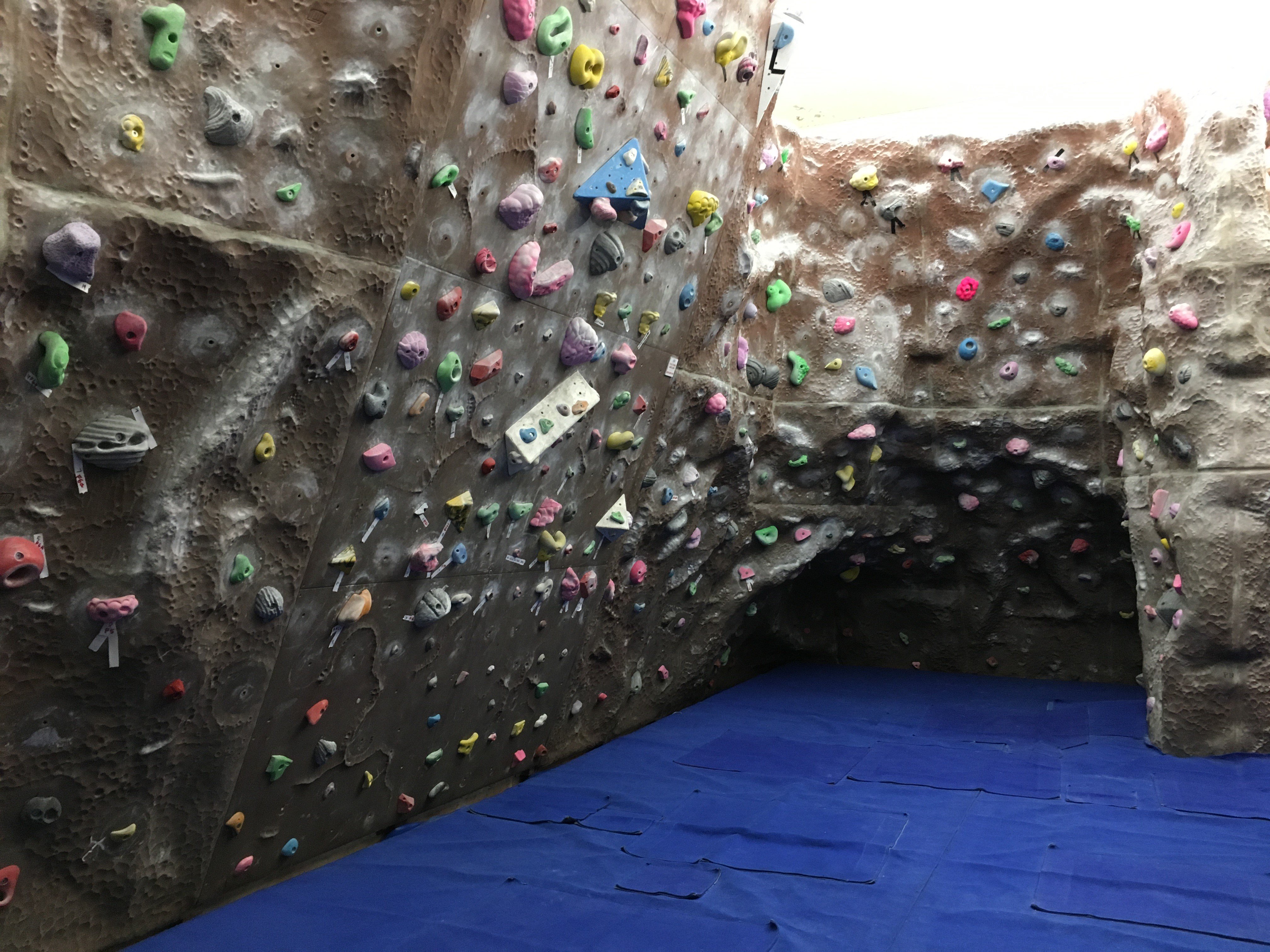 AberUni Sport on Twitter: "78 new bouldering problems completed in Box Rox over the weekend. Big thanks to AMC members who worked hard with @abersport setting routes. https://t.co/yD1AjbH2N9" / Twitter