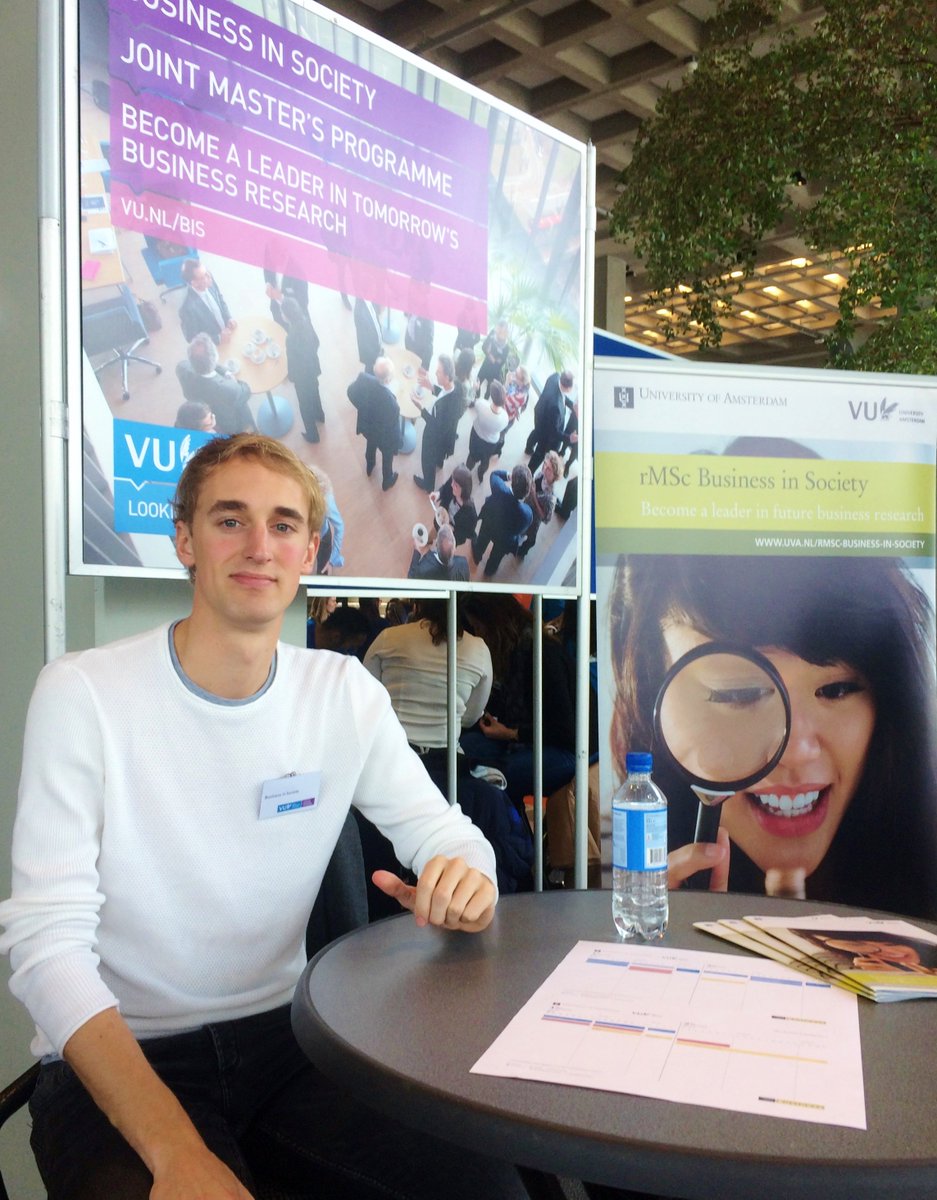 ABRI_VU's tweet photo. Many enthusiastic students came to #MasterDag @Feweb_VU to hear more about BiS Research Master. Our ambassador was current BiS student Noud! https://t.co/EcokJar9id