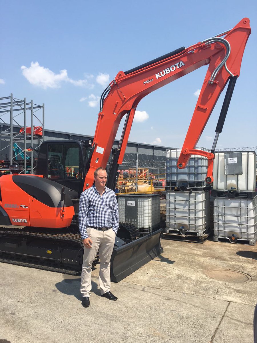 MoonDawnMedia's tweet photo. #SmithPower #Equipment GM for #Construction, Tom Bloom being interviewed by @EngNewsZA on the company's new #Kubota KX080-3S #Excavator. https://t.co/3v1RjK48ww