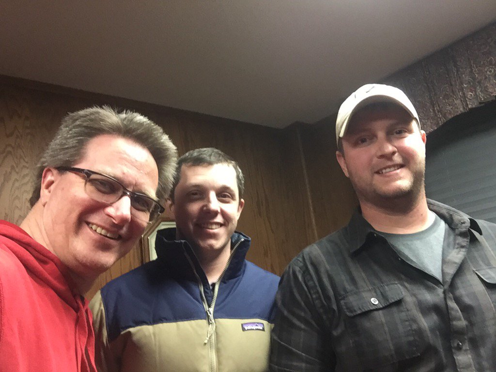 tahhhd's tweet photo. UG Crew! @SWUGN leaders from #SwugOne & #ONSWUG with Joe at the #SWUGSCeNe meeting last night #Trifecta https://t.co/jVk8i6Bddd