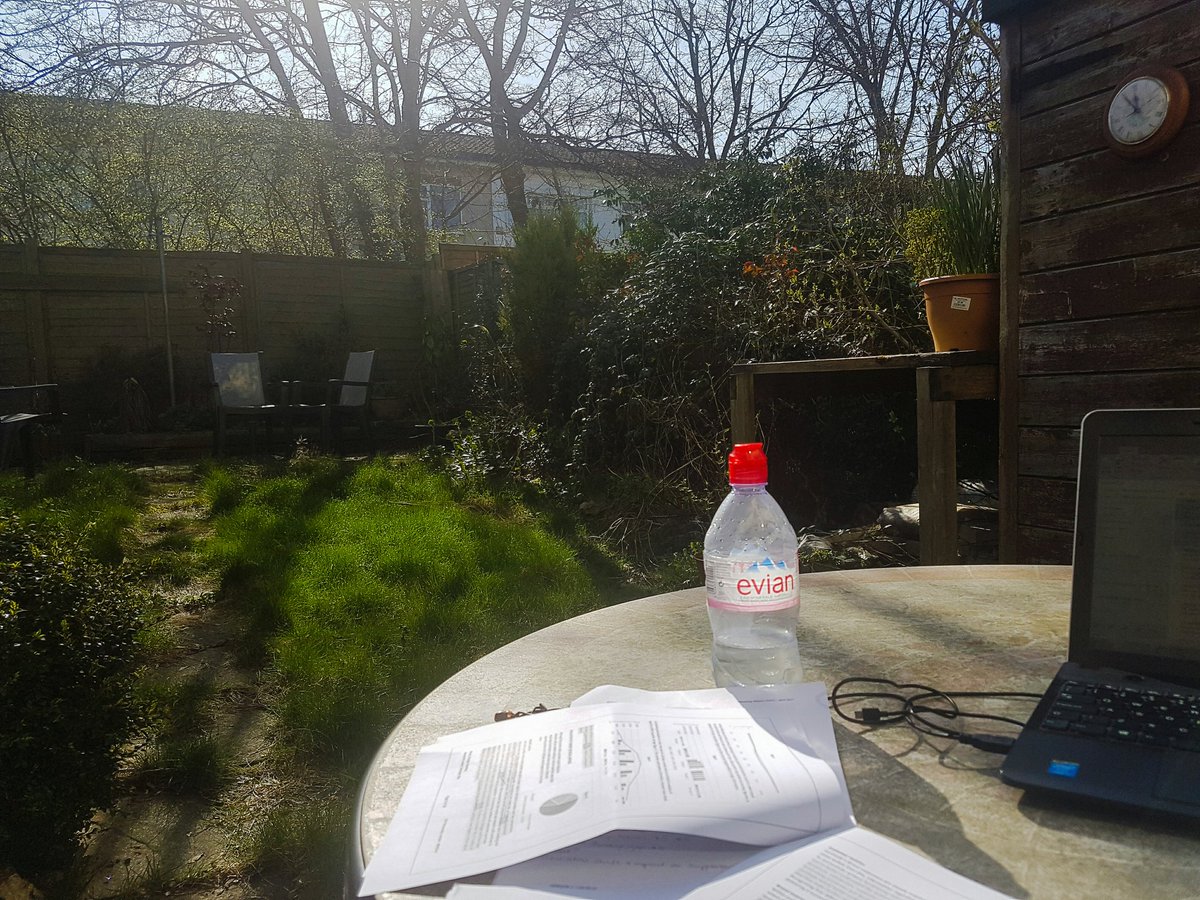 Mystupidlemons's tweet photo. Decided to join @BlurtAlerts #365daysofselfcare - 1... taking advantage of the sunshine to work outside and enjoy the start of spring... https://t.co/SnVZf6yjaM