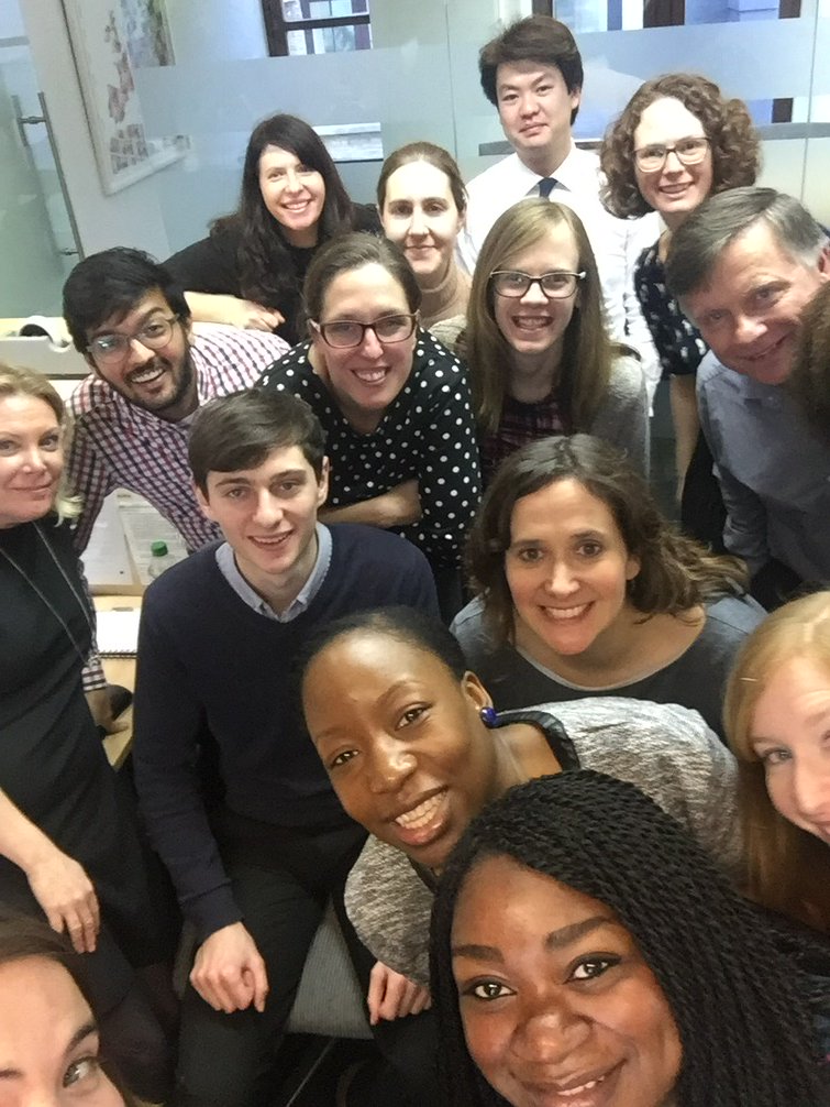 SophieTL13's tweet photo. @CASE_Europe #OSCARSELFIE celebrating &amp; saying goodbye to Carolee https://t.co/zOF0xwrheP