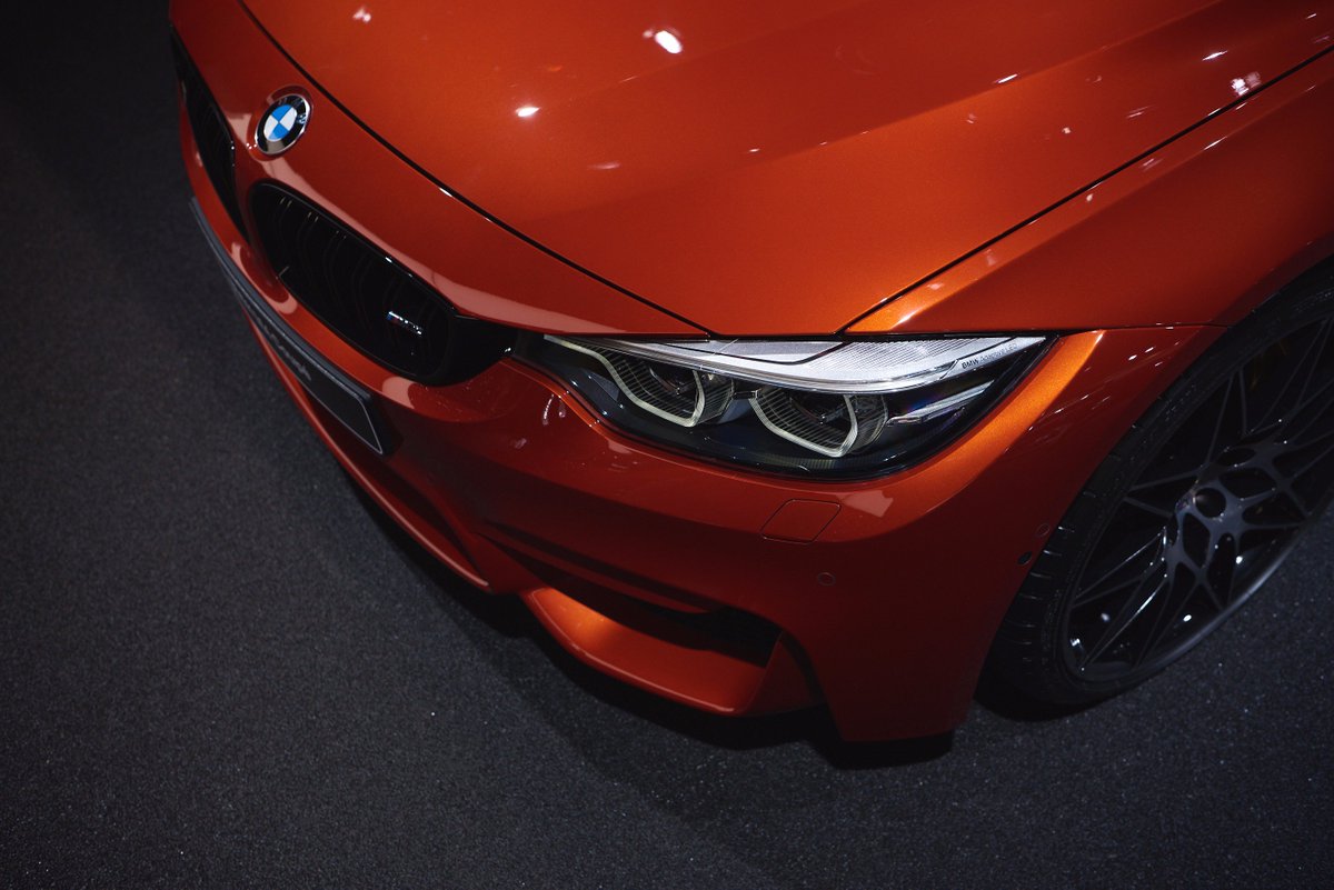 BMWEspana's tweet photo. Los nuevos #BMWSerie4 se presentan el #GIMS cargados de la adrenalina de la serie más audaz de #BMW #BMWGIMS https://t.co/vkMOlefwki