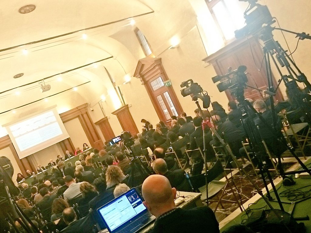 "Sul #welfare oggi tutto possiamo fare fuorché sottrarci ai confronti." #Stirpe <a href="/Confindustria/">Confindustria</a> #contrattazione #MarcoBiagi #15anni