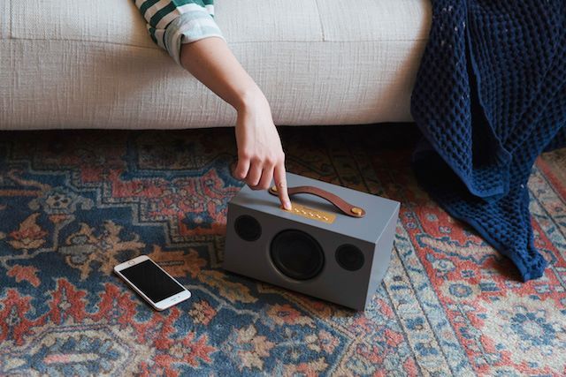 SoundersAudio's tweet photo. #AUDIOPRO #ADDON Series si mostra su Urban Outfitters, il popolare blog di moda e tendenza per giovani, giovanissimi e diversamente giovani https://t.co/WfnaNhZTOU