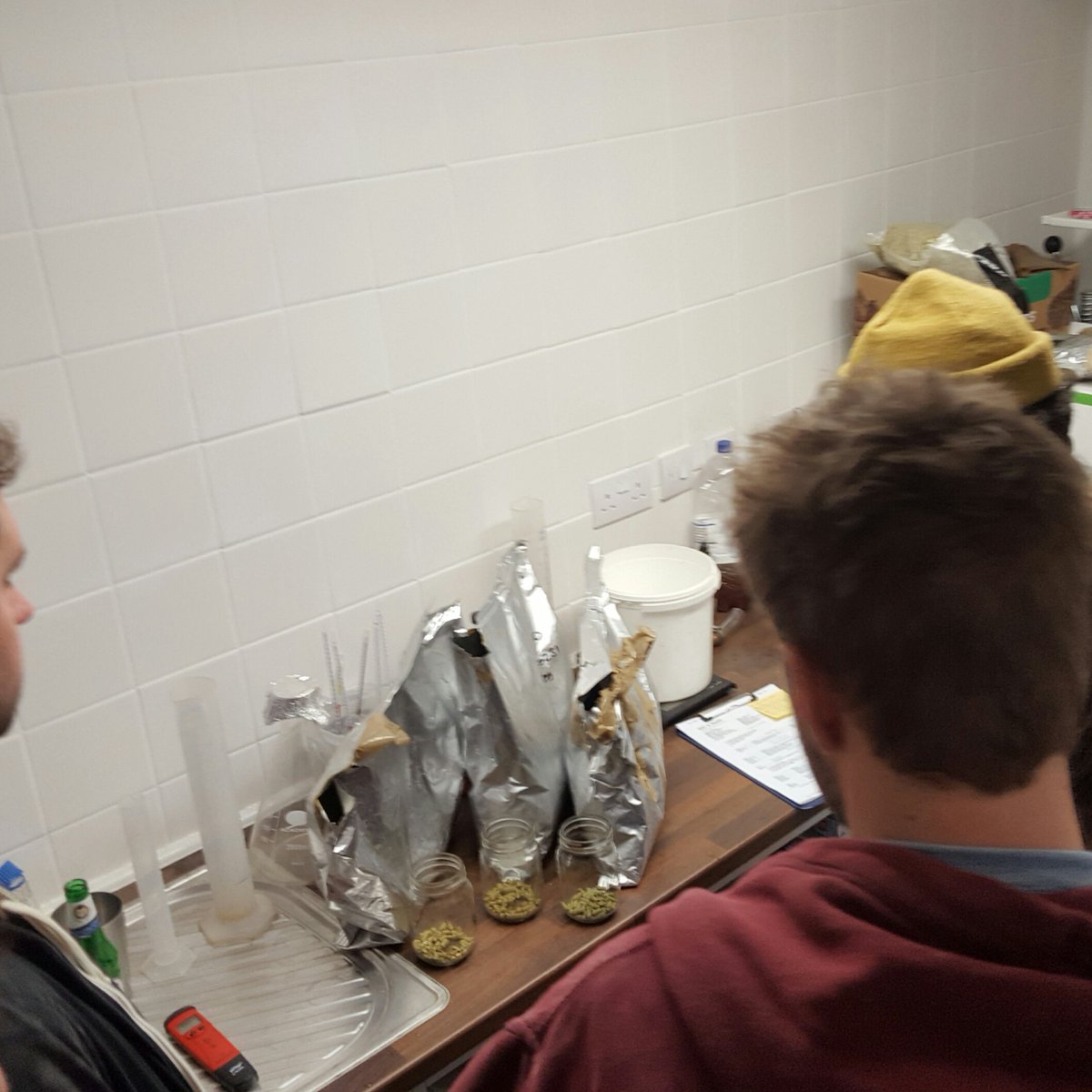 GoodChemBrew's tweet photo. We've tried the #firstrunnings from our collab brew with @TheGalliBristol, now it's hops time in Bob's lab: Ahtanum and Eldorado 🍻 Cheers! https://t.co/LCjVQvFSyB