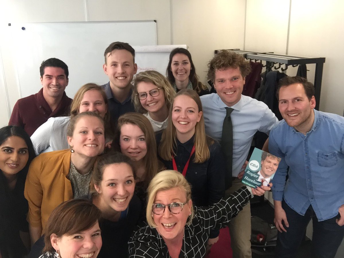 MoniekFaas's tweet photo. Super masterclass van en voor UWVtrainees ,  #debatteren van @RogierHavelaar, succes vandaag en dankjewel! https://t.co/8U2mUbJZsp
