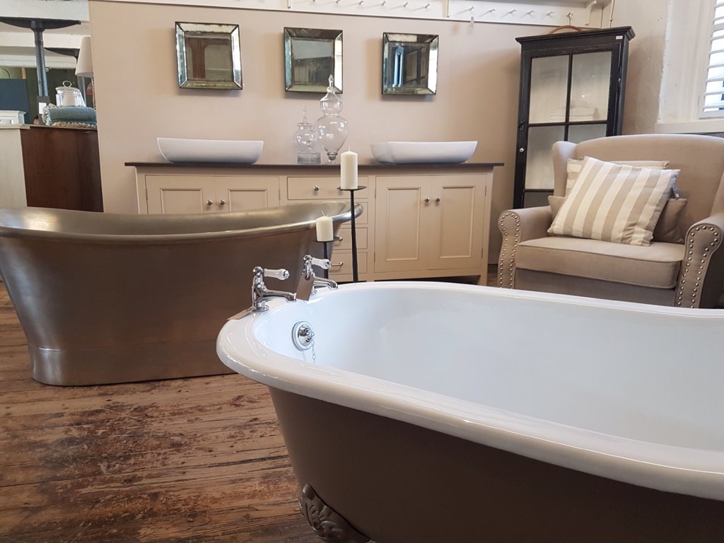 RichCarron's tweet photo. Always great to see our #castironbath and #copperbath on display. Here at Eastburn Country Furniture. #jigbath https://t.co/hKlkZtg2fg