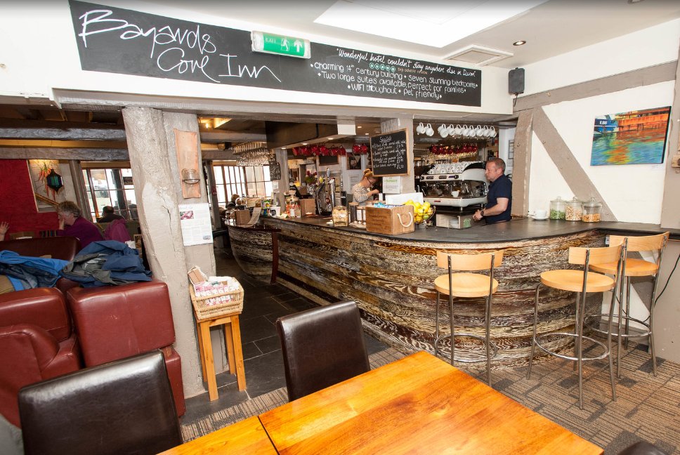 Enjoy the freedom of a private rental while having the luxuries from a small #hotel such as room service.

Book your #stay with us today