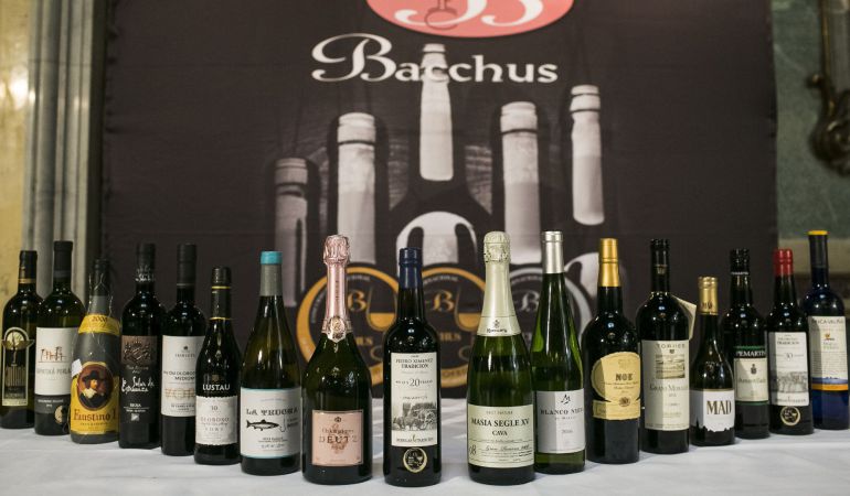 EssentialFoodTr's tweet image. Quinze vinos españoles, entre los mejores del mundo, han logrado el premio "Gran Bacchus de Oro 2017". Confira en esta foto.