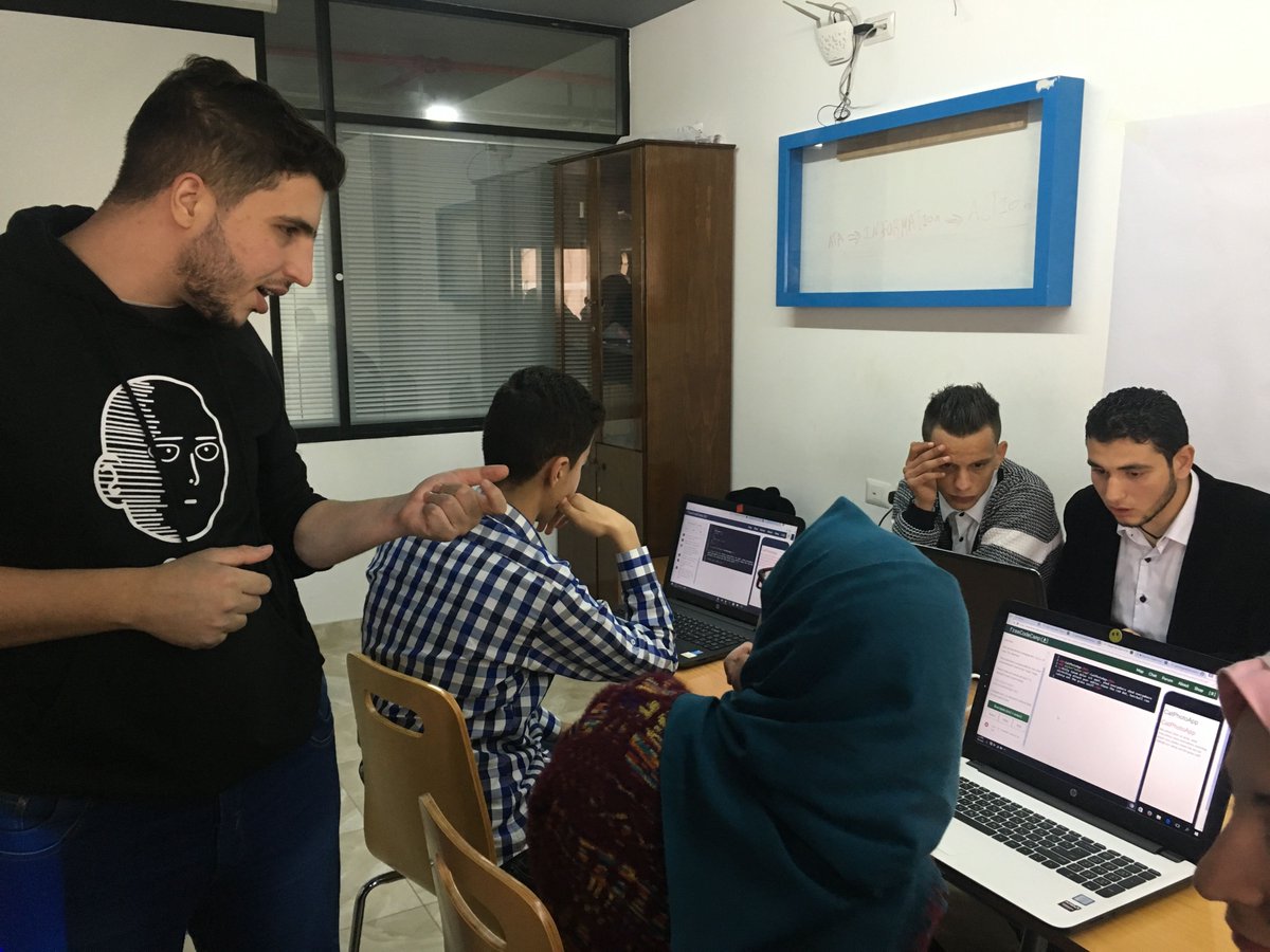 GazaSkyGeeks's tweet photo. كل يوم سبت يتجدد لقائنا بكم لتعليم البرمجة ذاتياً بمساعدة مجموعة من المبرمجين المدربين. للتسجيل: https://t.co/34XItO7txt #GSGCodeAcademy https://t.co/ePZpHNKnlr